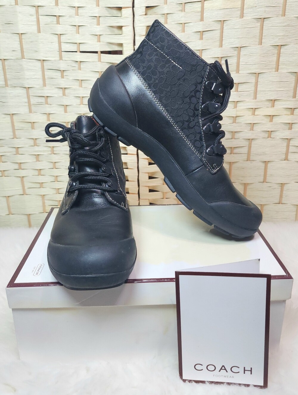 Coach Dyanne Black Oiled Leather Jacquard Logo Lace-up Booties Size 7.5 P488